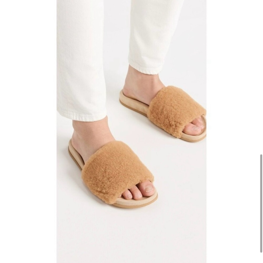FINAL SALE! Jenni Kayne Shearling Slide in Natural- NEW/NEVER WORN SIZE 8